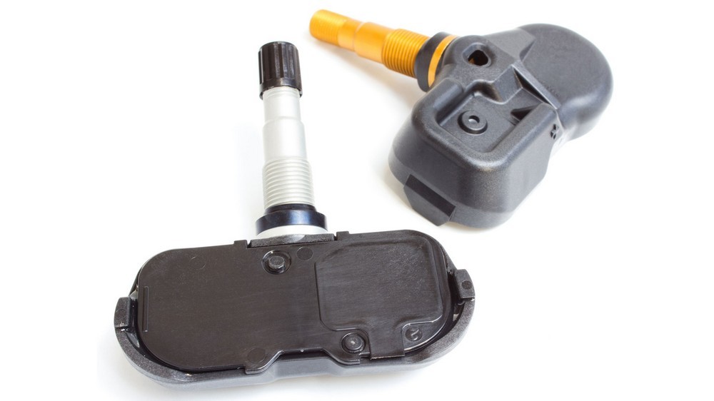 Cтоит ли ставить систему контроля давления в шинах и как её ломают в шиномонтаже