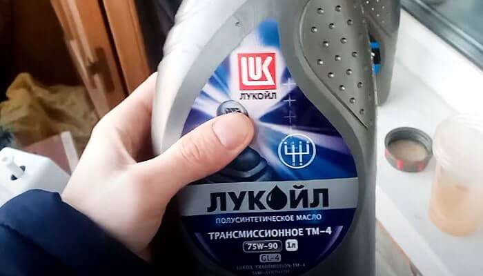 Масло Лукойл ТМ-4 75W-90 для МКПП Hyundai Solaris