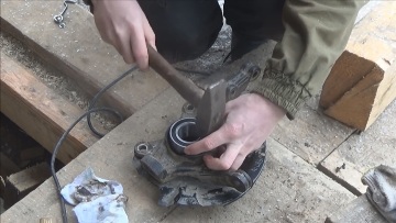 Выпрессовка подшипника (не рекомендуется) Выпрессовка ступичного подшипника КИА Рио