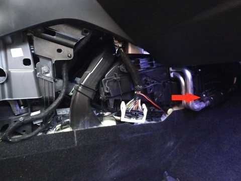 Салонный фильтр Форд Фокус 3: где находится, замена