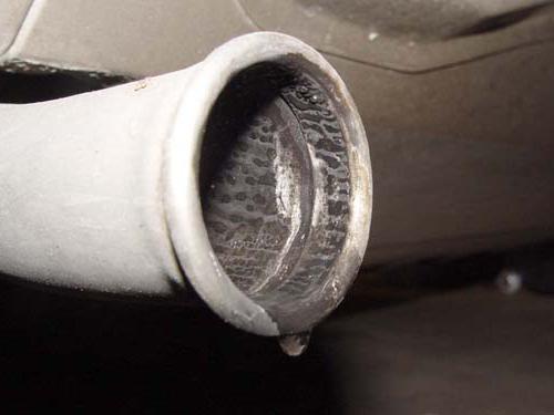 черный дым из выхлопной трубы дизель при каком зажигании