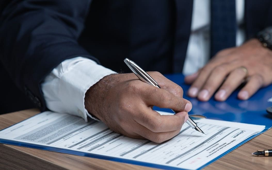 Как избежать лишения прав за встречку