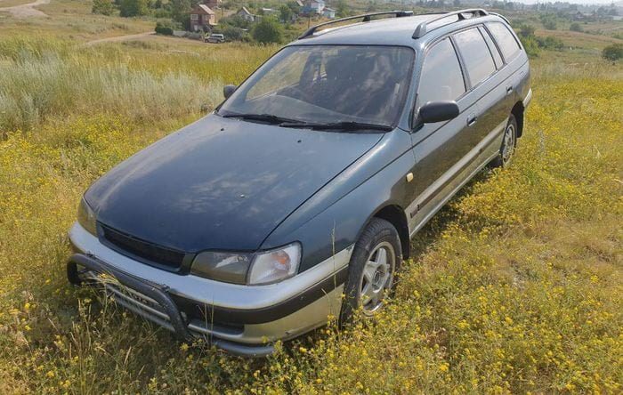 TOYOTA Caldina, 1995 г. в.