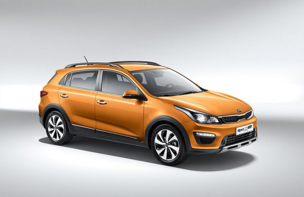 Kia Rio X-line 2017, вид справа