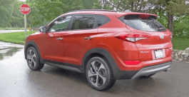 Hyundai Tucson сзади 2 Hyundai Tucson сзади 2