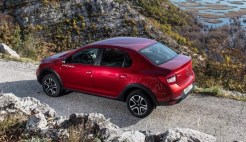 RENAULT LOGAN STEPWAY CITY сзади