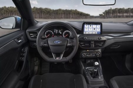 Ford Focus салон