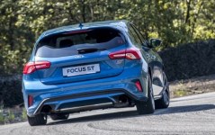 Ford Focus сзади