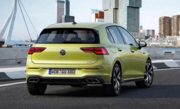 Volkswagen Golf сзади
