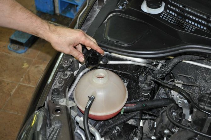 Как промыть систему охлаждения двигателя своими руками