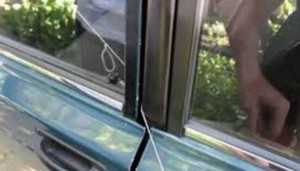 Вы можете попробовать зацепить замок веревкой