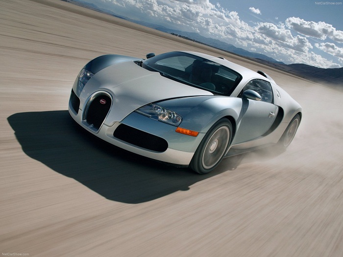 Bugatti Veyron (2005) фото