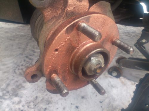 Обработка новых колодок и тормозного диска Шевроле Лачетти высокотемпературной смазкой