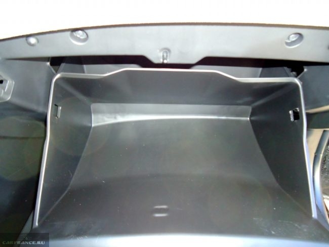 Разборка бардачка на Шевроле Круз