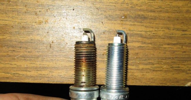 Как поменять свечи зажигания Хендай Солярис?