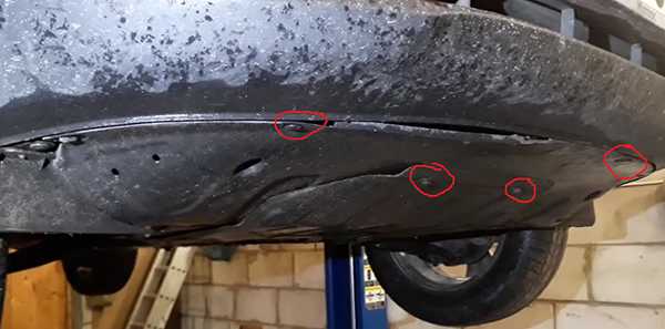 болты и клипсы защиты ходовой части Киа Спортейдж