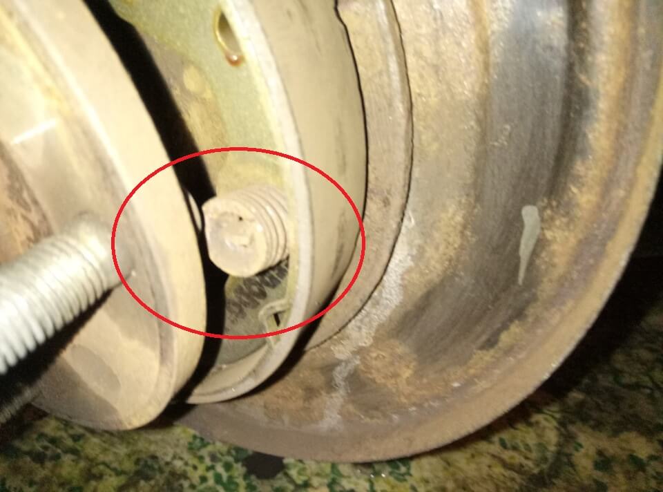 Замена колодок ручника Lacetti - mychevi.ru