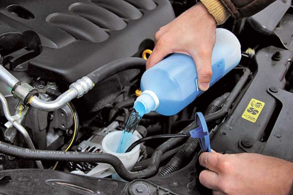 Что делать, если замерз бачок омывателя лобового стекла в машине: как его разморозить