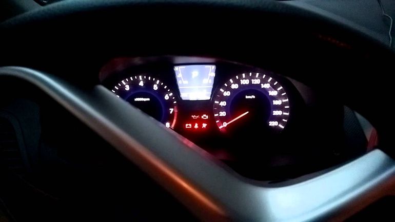 Двигатель Хендай Солярис не заводится