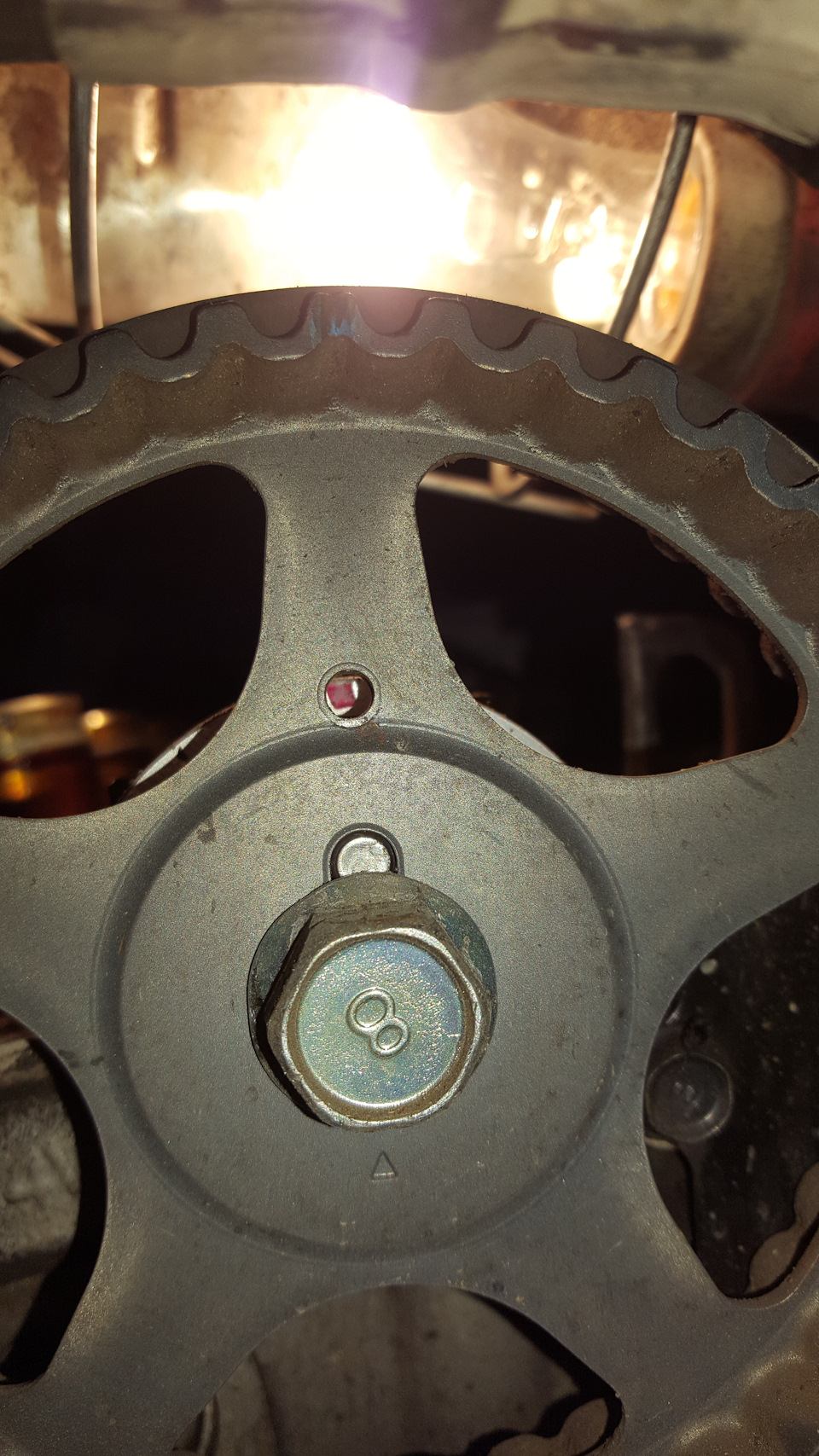 Обратите внимание на шестерню распредвала Hyundai Getz