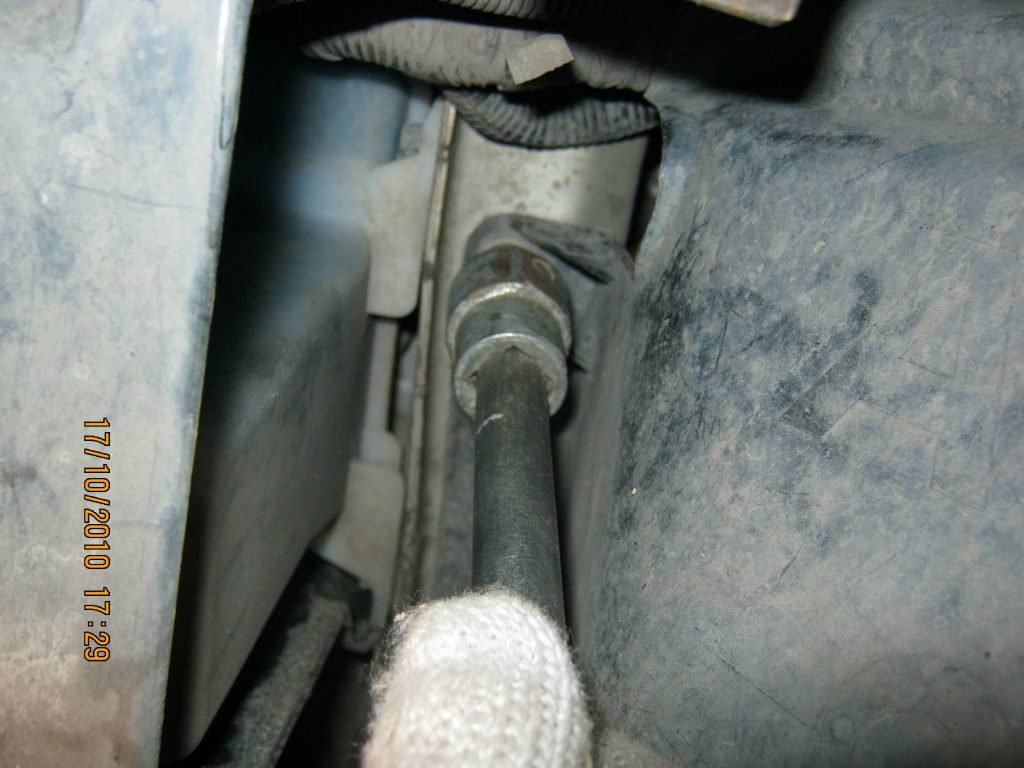 Почему рвет ремень генератора: основные причины, из-за чего рвет ремни