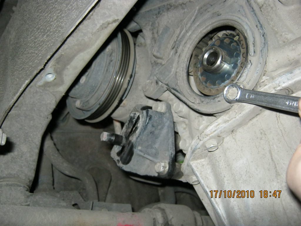 Почему рвет ремень генератора: основные причины, из-за чего рвет ремни