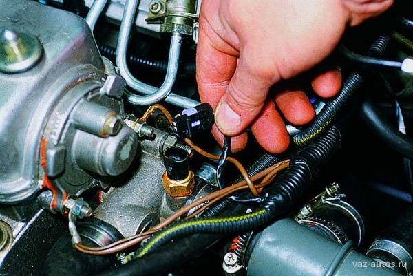 Датчик температуры охлаждающей жидкости ВАЗ 2114, замена своими руками и признаки неисправности ДТОЖ