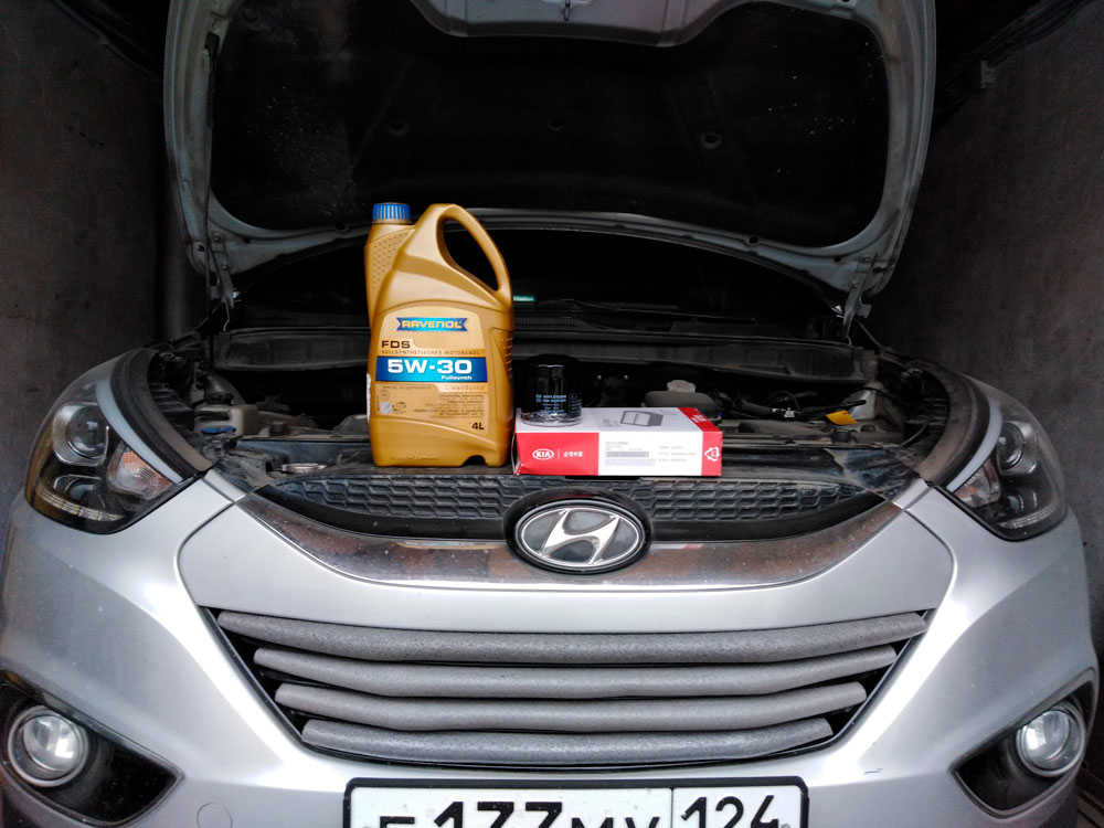 Замена масла в двигателе Хендай ix35 Замена масла в двигателе Хендай ix35