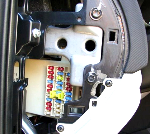 Фото блока в салоне