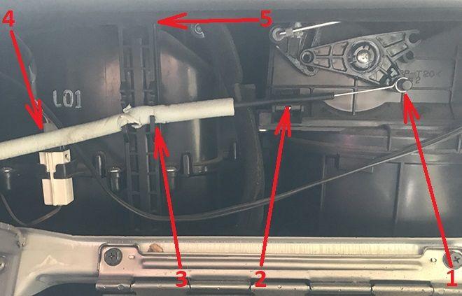 Как поменять салонный фильтр Хендай Гетц