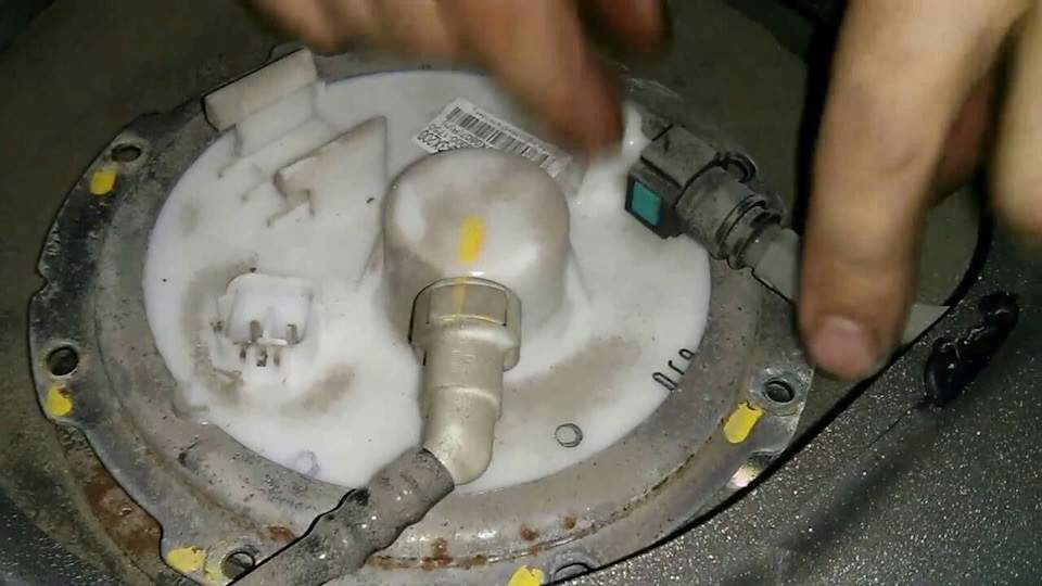 Замена топливного фильтра Хендай Солярис Замена топливного фильтра Хендай Солярис