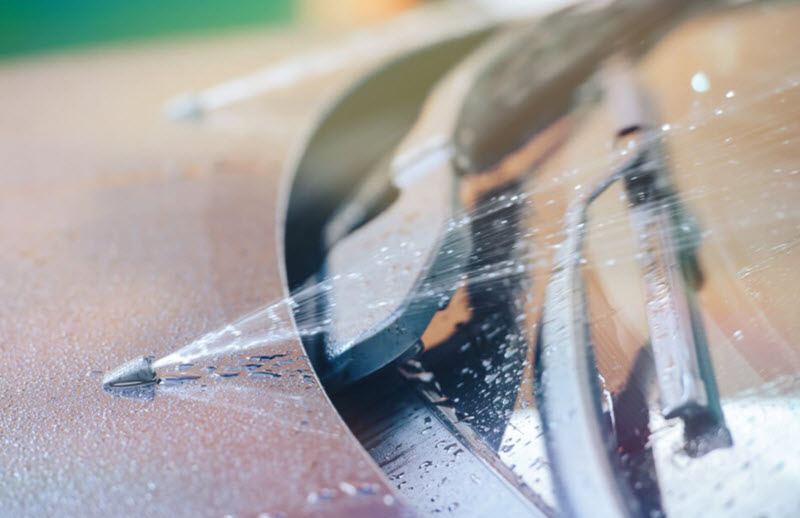 Замёрз бачок омывателя: что делать