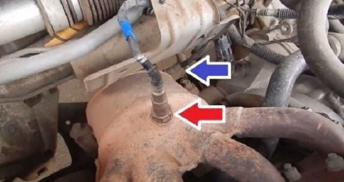 местоположение кислородного датчика на двигателе