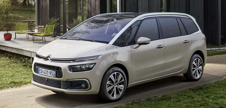 лучший семиместный автомобиль для семьи