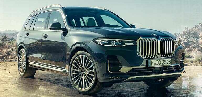 7 местный автомобиль