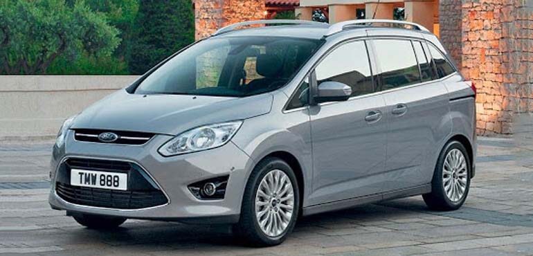 семиместный автомобиль для семьи недорогой список лучших