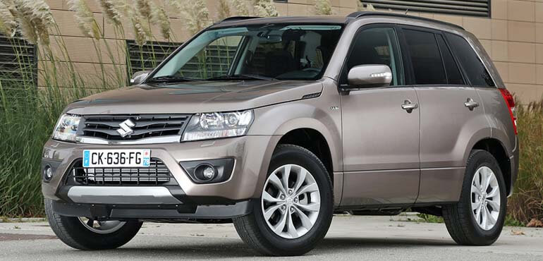 7 местный автомобиль