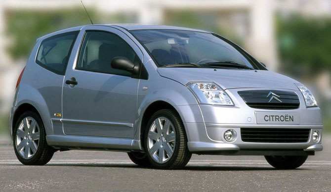 Citroen C2 - крутая тачка для парней за 200к