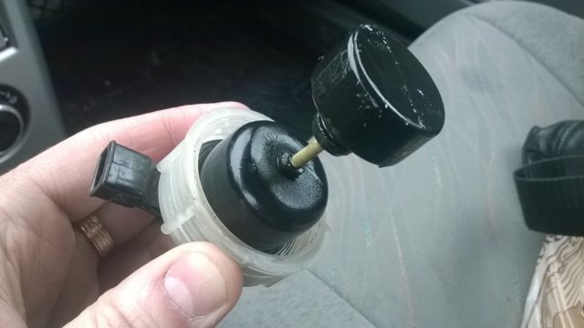 Неисправность датчика тормозной жидкости