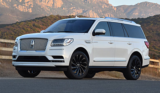 Lincoln Navigator - вместительный американский SUV