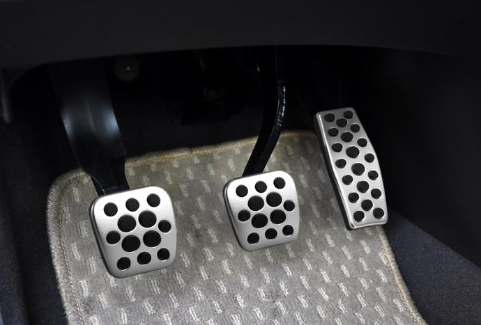 как ездить на механике