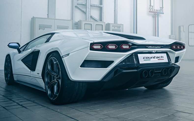 Самые дорогие машины представительского класса: рейтинг премиальных автомобилей