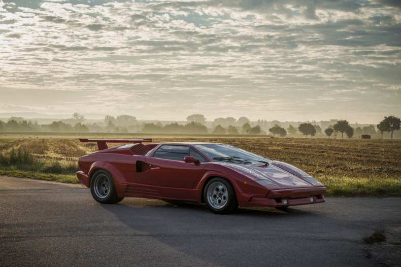 Самые дорогие машины представительского класса: рейтинг премиальных автомобилей