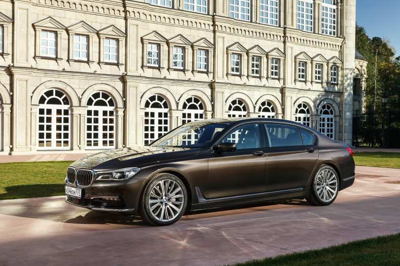 Самые дорогие машины представительского класса: рейтинг премиальных автомобилей