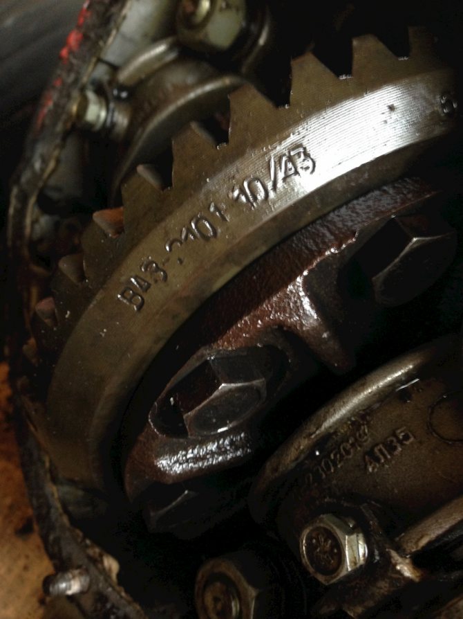 Как снять редуктор заднего моста у Нивы Шевроле