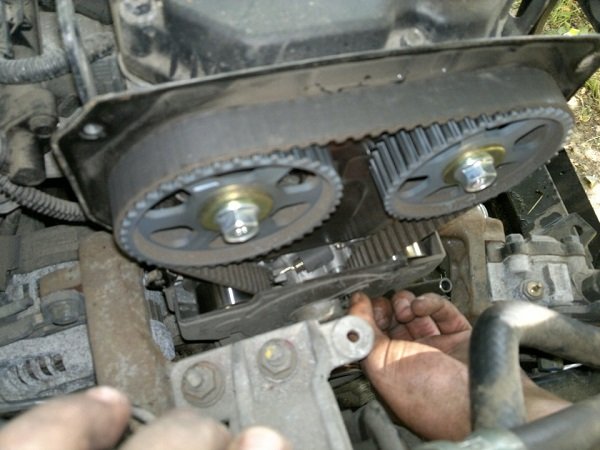 Выбор и замена ремня ГРМ на Киа Спектра, метки ГРМ