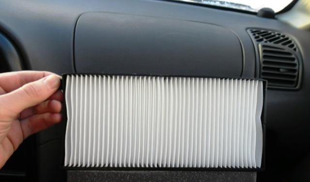 Замена салонного фильтра Kia Spectra
