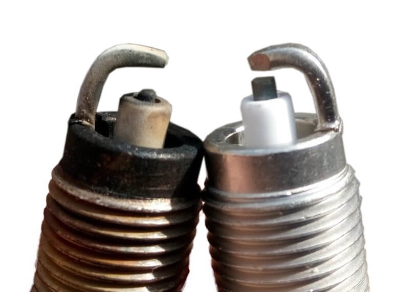 Боковой и центральный электрод Hyundai Solaris