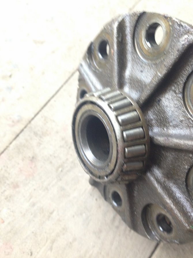 Как снять редуктор заднего моста у Нивы Шевроле