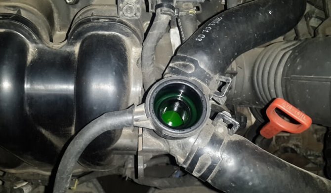 Антифриз на Хендай Солярис - долив, подбор, замена своими руками